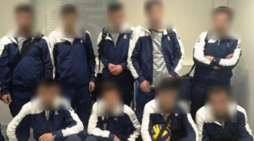 Suriyeli m&uuml;lteciler Ukraynalı voleybol takımı kılığında yakalandı