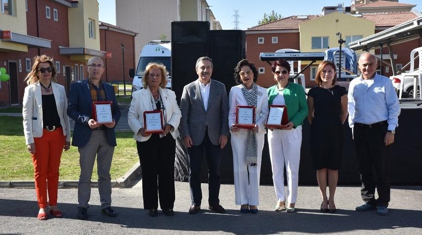 Alzheimer hastalarına Tepebaşı&rsquo;nda sahip &ccedil;ıkılıyor