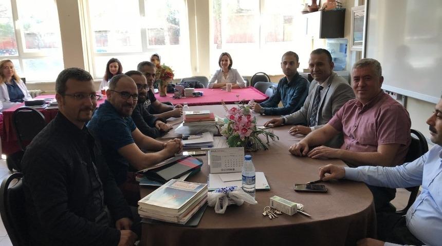 Yenice Milli Eğitim M&uuml;d&uuml;r&uuml; Baykal, &ouml;ğretmenlerin taleplerini dinledi