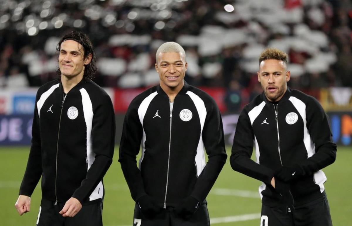 Dev ma&ccedil; &ouml;ncesi G.Saray'a k&ouml;t&uuml; haber!