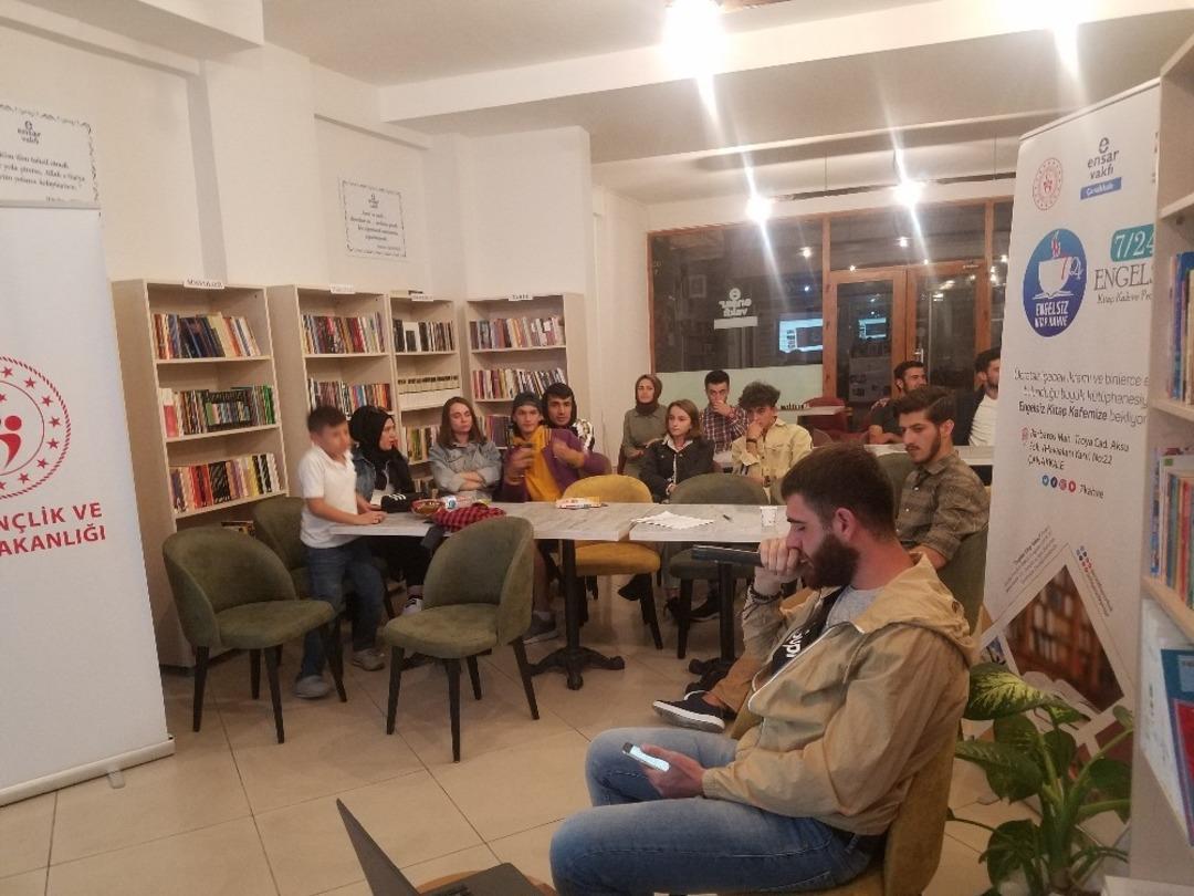 &Ccedil;anakkale&rsquo;de &rsquo;Engelsiz Karaoke ve Rap Konseri&rsquo;