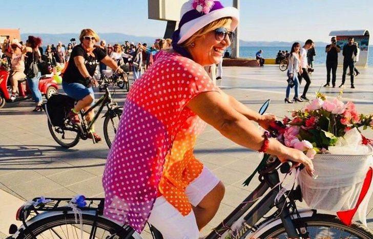Edremit’te ’Süslü Kadınlar Bisiklet Tur’u caddeleri renklendirdi G4
