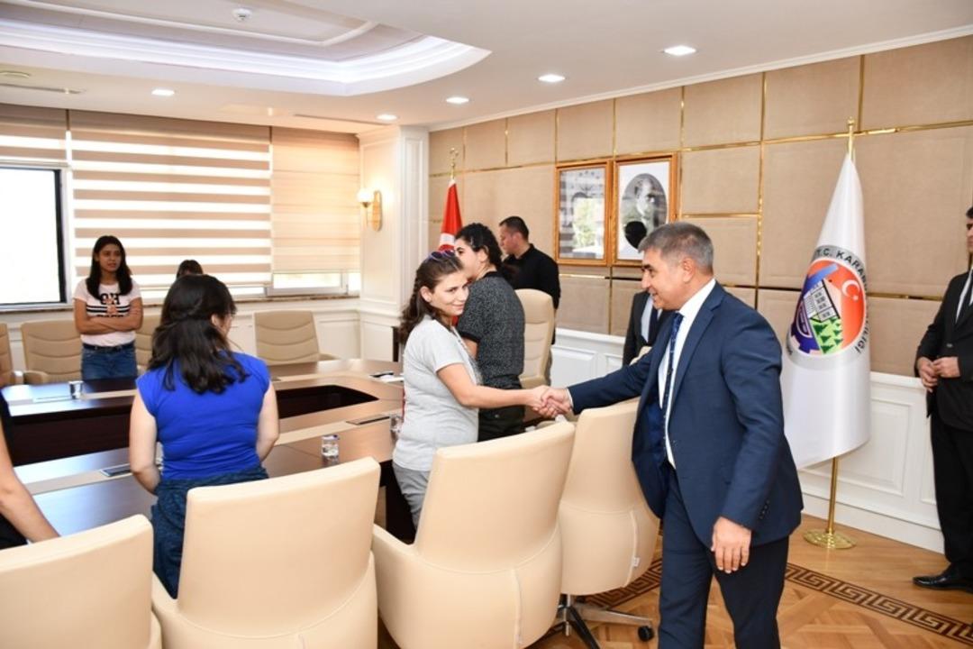 Milaslı &ouml;zel &ouml;ğrencilerden Vali G&uuml;rel&rsquo;e ziyaret