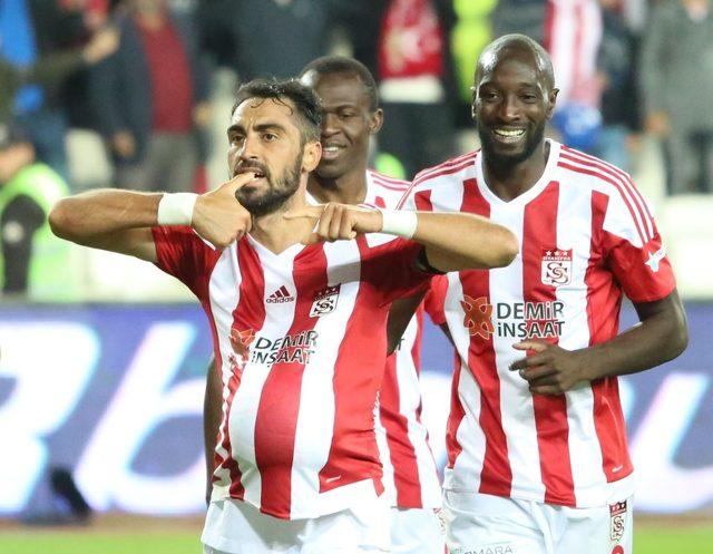 Sivasspor 3 maç sonra galibiyeti hatırladı