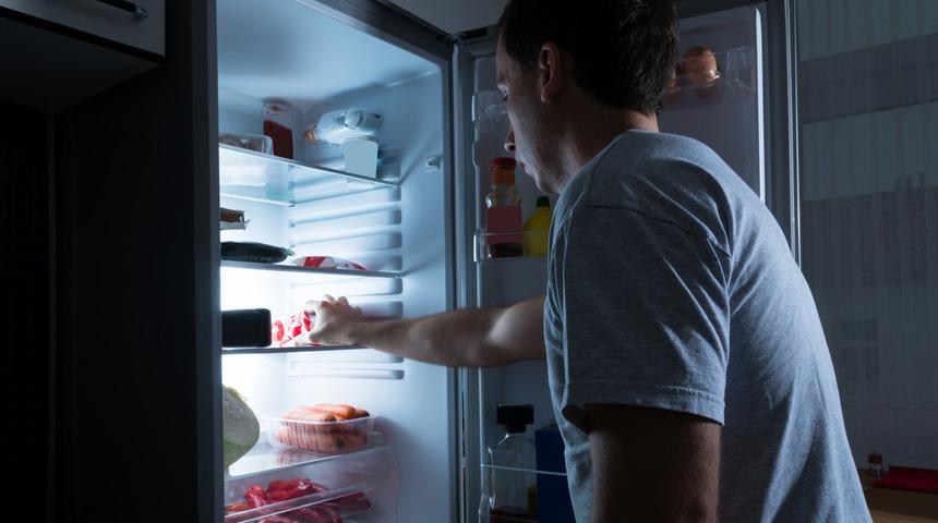 Gece yemek yiyip yatmak kalk krizi nedeni