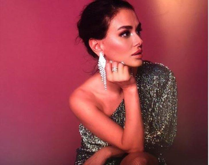 Ayşe Hatun Önal'dan otel balkonunda olay pozlar  G4