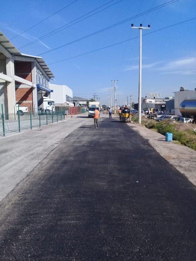 Körfez Belediyesi’nden yol bakım çalışmaları