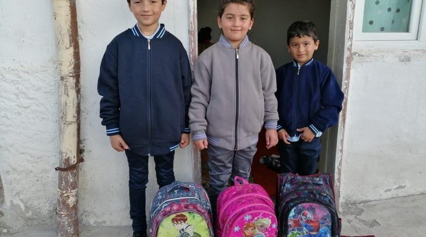 İhtiyaç sahibi 42 çocuğa yardım