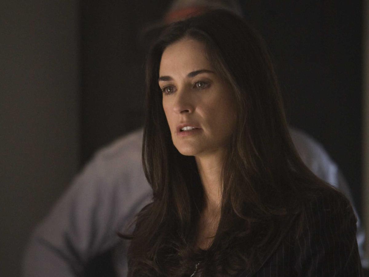 Demi Moore: Annem bana tecav&uuml;z edilmesine g&ouml;z yumdu