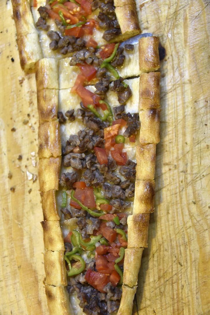 Bu pideyi yemek için kilometrelerce yol geliyorlar G4