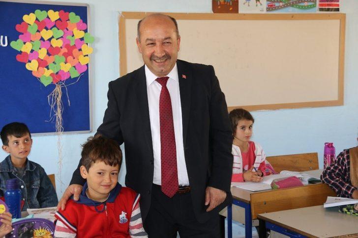 Müdür Başyiğit’in okul ziyaretleri G4