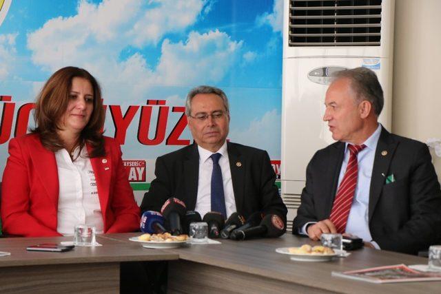 CHP’li 4 Milletvekilinden Kayseri Gazeteciler Cemiyeti’ne ziyaret