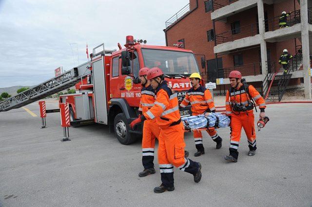 Başkan Altay tüm itfaiyecilerin İtfaiye Haftası’nı kutladı