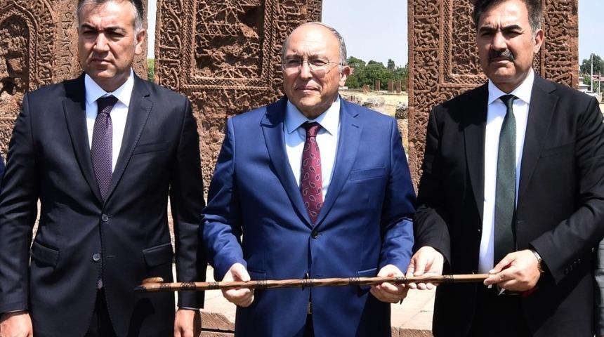 Bakan Yardımcısı Dursun&rsquo;un ismi Ahlat&rsquo;ta yaşatılacak