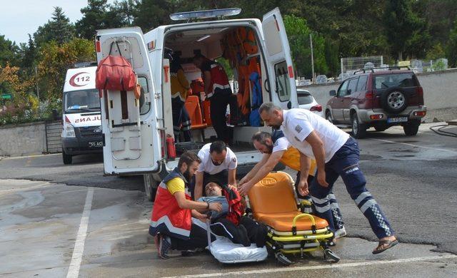 Kalp krizi geçiren mahkum için ambulans helikopter havalandı