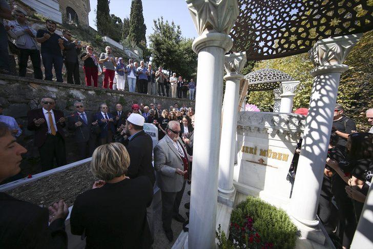 Zeki Müren vefatının 23. yılında kabri başında anıldı G4