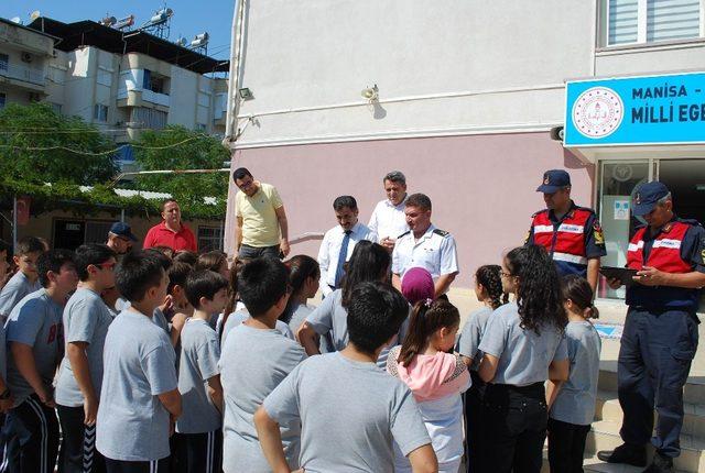 Salihlili öğrenci not verdi, bisikleti kazandı