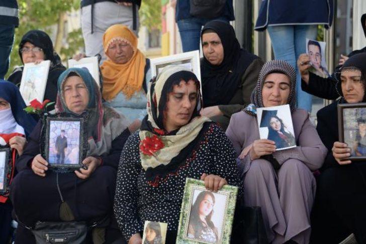 Diyarbakır Anneleri'nin eyleminde son durum! Haberi HDP il başkanlığı önünde aldı G2