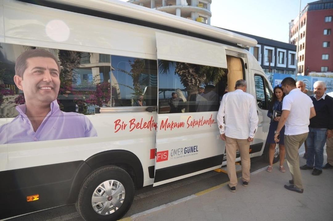 Kuşadası Belediyesi &ldquo; Mobil Ofis Aracı &ldquo; hizmete girdi