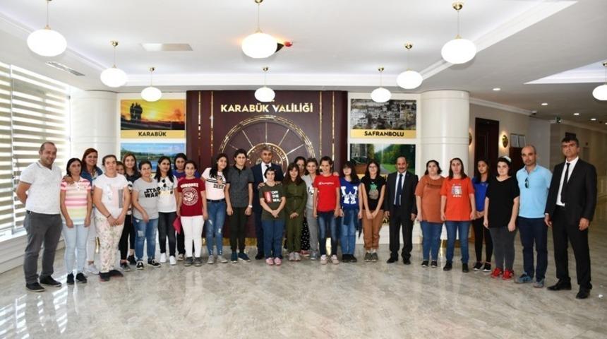 Milas&rsquo;lı &ouml;zel &ouml;ğrencilerden Vali G&uuml;rel&rsquo;e ziyaret