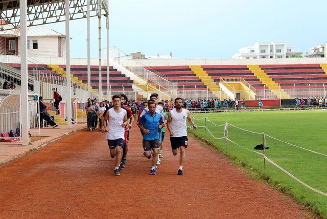 Van Büyükşehir Belediyesi 150 sporcuyu üniversiteli yaptı