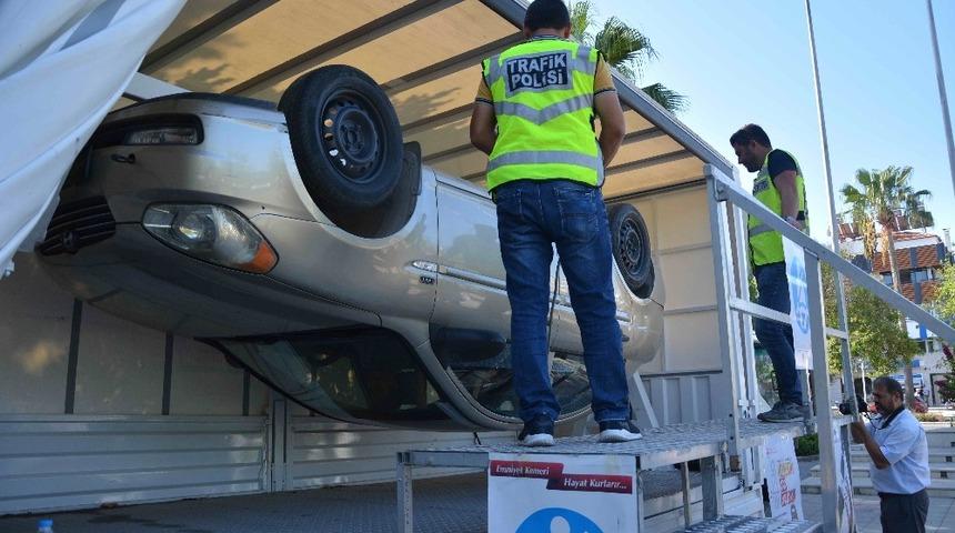 Sim&uuml;lat&ouml;r ile emniyet kemerinin &ouml;nemi anlatıldı