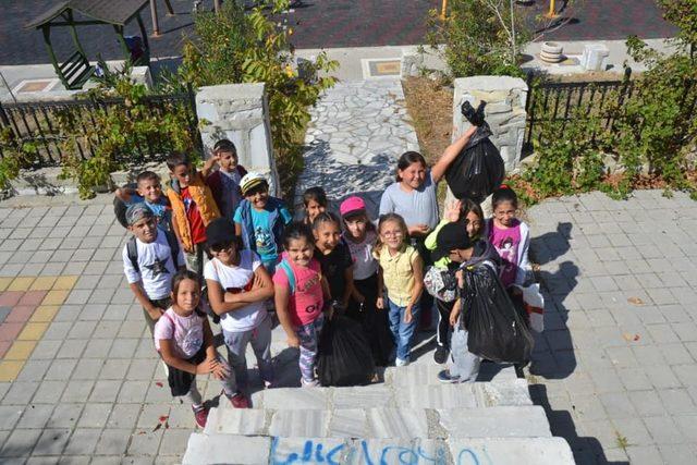 Marmara Adası’nda “Dünya Temizlik Günü” etkinliği