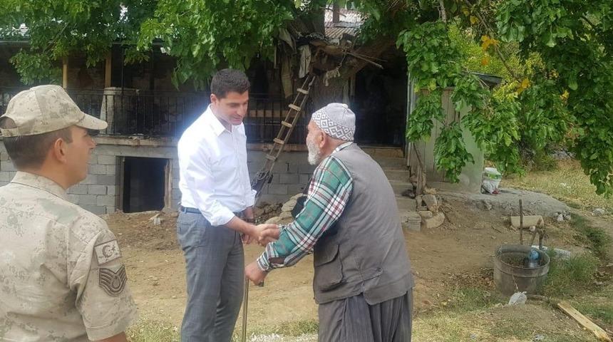 Kaymakam Recep Aydın, vatandaşların  sorunlarını dinledi