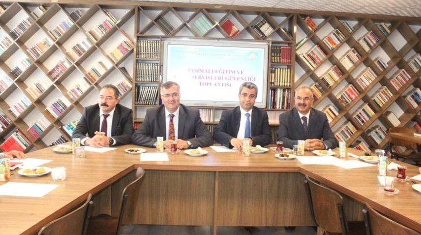 Van&rsquo;da &lsquo;Taşımalı Eğitim ve Okul Servisleri G&uuml;venliği Toplantısı&rsquo; yapıldı