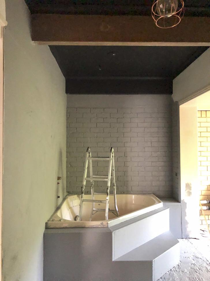 CATERS_MOSAIC_BATHROOM_TRANSFORMATION_10