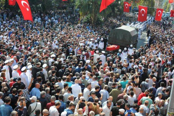 Irak'ın kuzeyinde şehit olan astsubay Volkan Tantürk gözyaşları içinde toprağa verildi G2