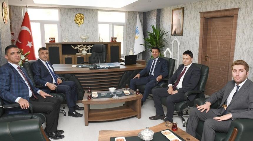 Sağlık M&uuml;d&uuml;r&uuml; S&uuml;nnet&ccedil;ioğlu&rsquo;ndan Başkan Şeylan&rsquo;a ziyaret