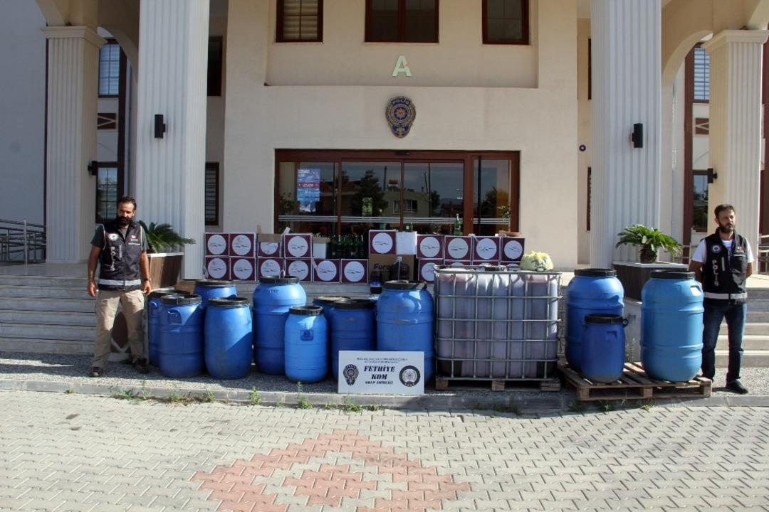 Fethiye&rsquo;de 2 bin 400 litre sahte şarap ele ge&ccedil;irildi