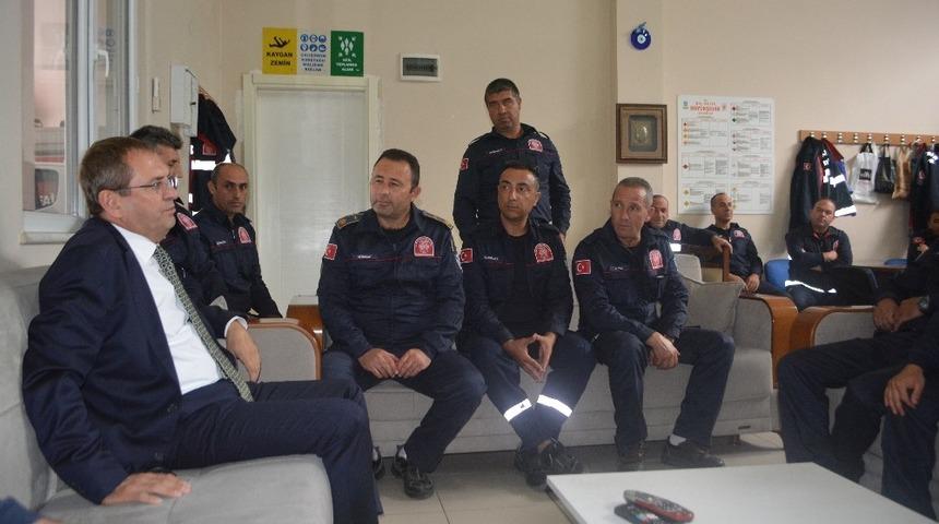 Ayvalık Belediye Başkanı Mesut Ergin&rsquo;i itfaiyecileri unutmadı