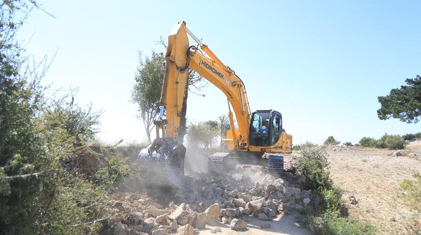 Pamukkale Belediyesi yılarlın yol sorununu &ccedil;&ouml;zd&uuml;