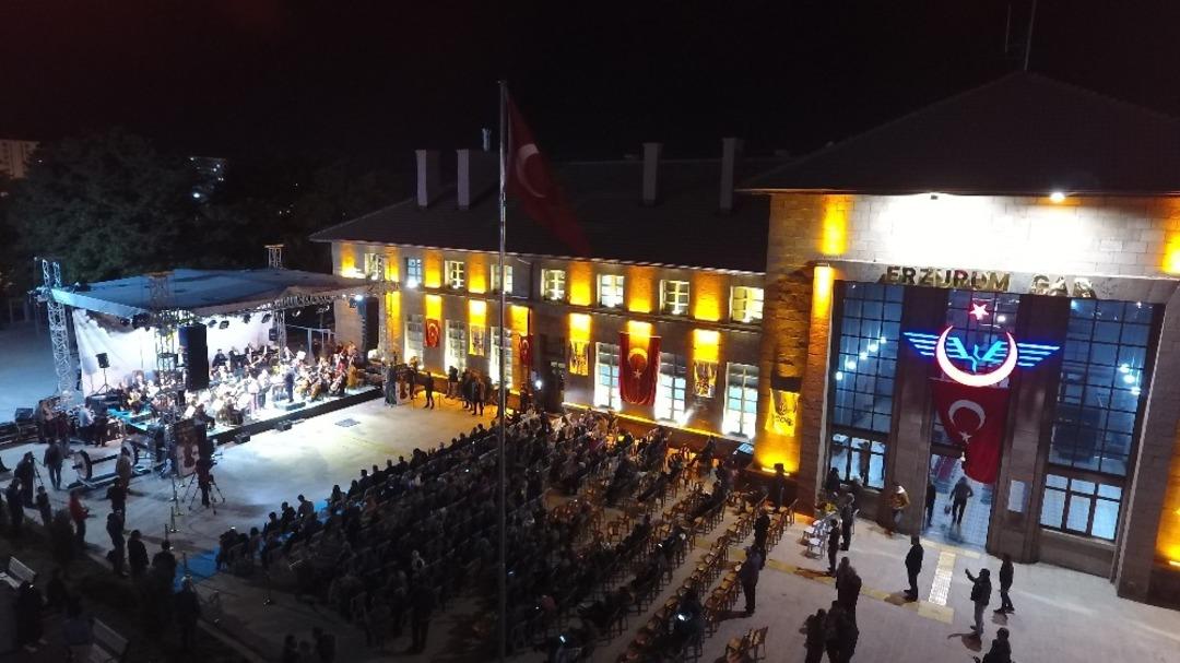 Erzurum&rsquo;da İzmir Devlet Senfoni Orkestrasına yoğun ilgi