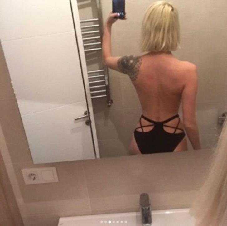 Didem Soydan, banyodan ateşli pozlar vererek mayo tanıttı G4