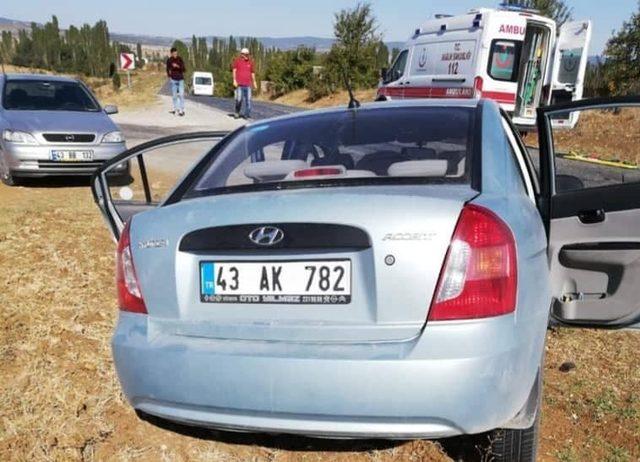 Çavdarhisar’da trafik kazası:3 yaralı