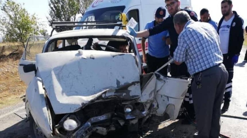 &Ccedil;avdarhisar&rsquo;da trafik kazası:3 yaralı