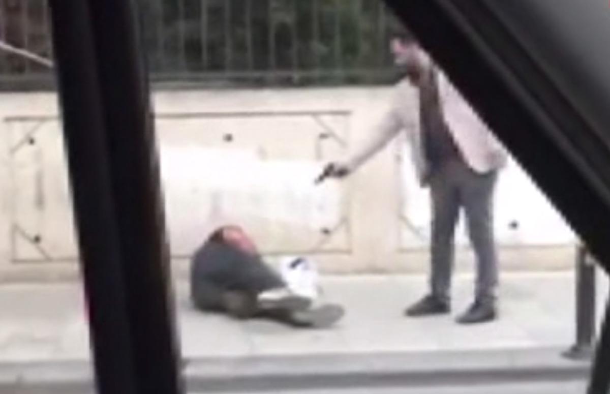 İstanbul'da dehşet anları! İnsanların g&ouml;z&uuml; &ouml;n&uuml;nde yaşandı