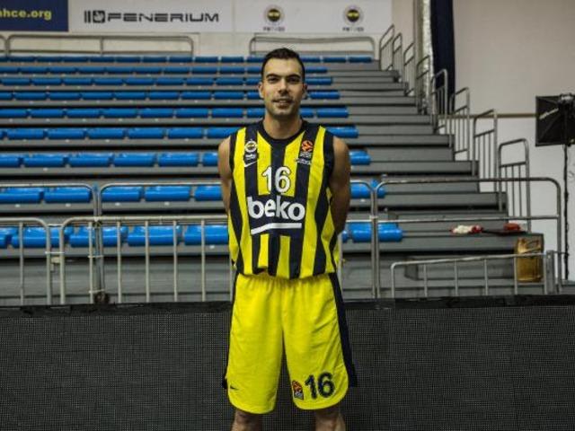 Kostas Sloukas: Tecrübemizi sahaya yansıtmamız gerekiyor