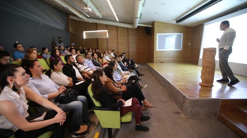 B&uuml;y&uuml;kşehir&rsquo;den &ldquo;S&uuml;rd&uuml;r&uuml;lebilir Enerji Y&ouml;netimi&rdquo; konulu seminer