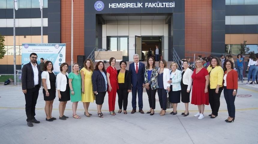 E&Uuml; Hemşirelik Fak&uuml;ltesinde Sağlık Bakım Festivali