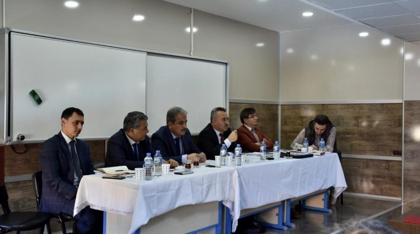 Merkez İl&ccedil;e Eğitim Kurumu M&uuml;d&uuml;rleri Kurulu toplantısı