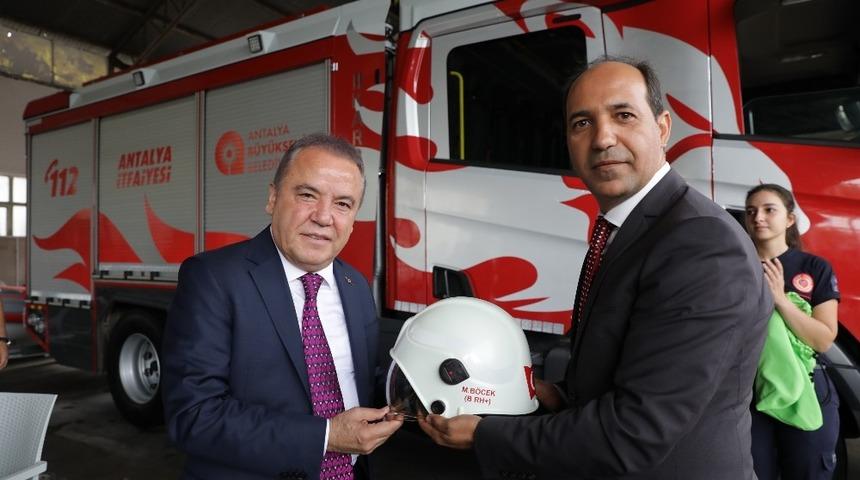 Başkan B&ouml;cek İtfaiyeciler Haftası&rsquo;nı kutladı