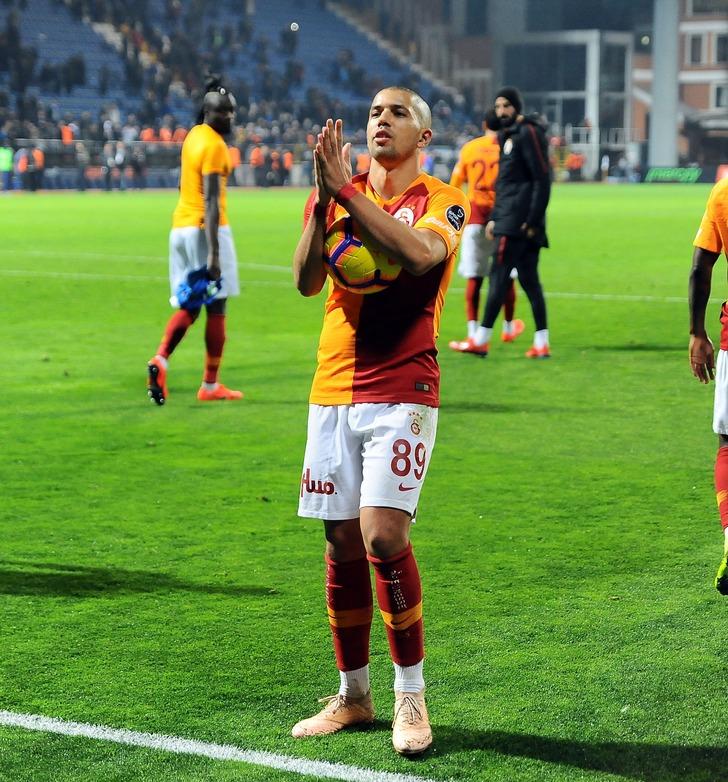  Feghouli'den Fenerbahçe derbisi öncesi hakem yorumu G5