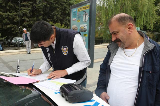 Tokat'ta sigara içen sürücülere ceza uygulandı