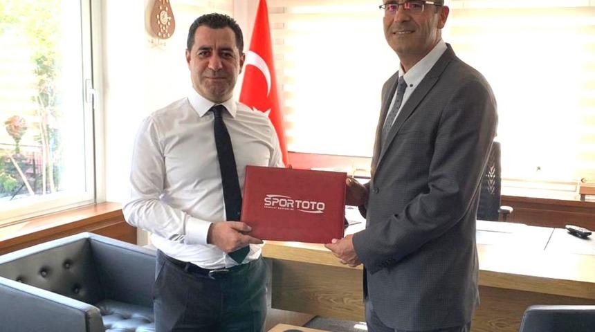 &Ouml;zbay, ilk yatırımını hızlı aldı