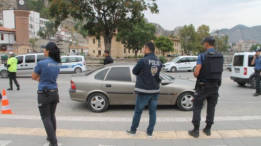 Polisten &rsquo;dumansız ara&ccedil;lar&rsquo;  uygulaması