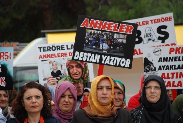 Kadınlar, Diyarbakır anneleri için bir araya geldi